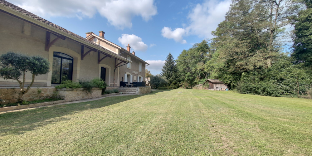 maison à BRANNE (33420)