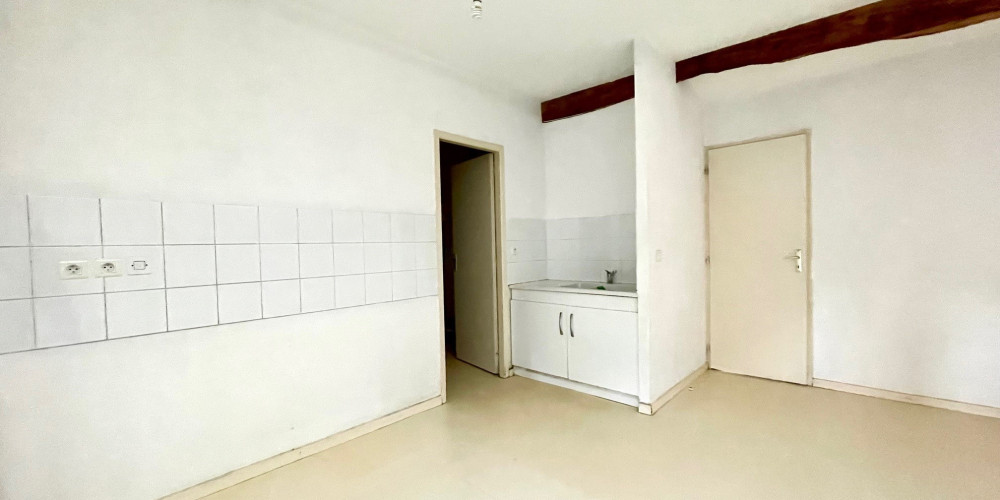 appartement à AUROS (33124)